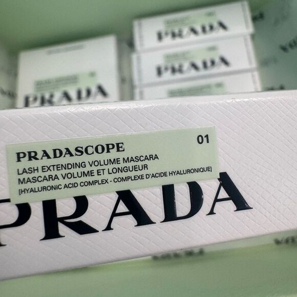 Prada make-up Set lip balm eyeshadow mascara - Picture 10 of 16